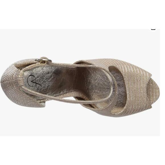 NEW in Box Adrianna Pappel Pewter glitter stilettos Size 6.5 QUICK SHIP 1-2 DAYS - Picture 3 of 5